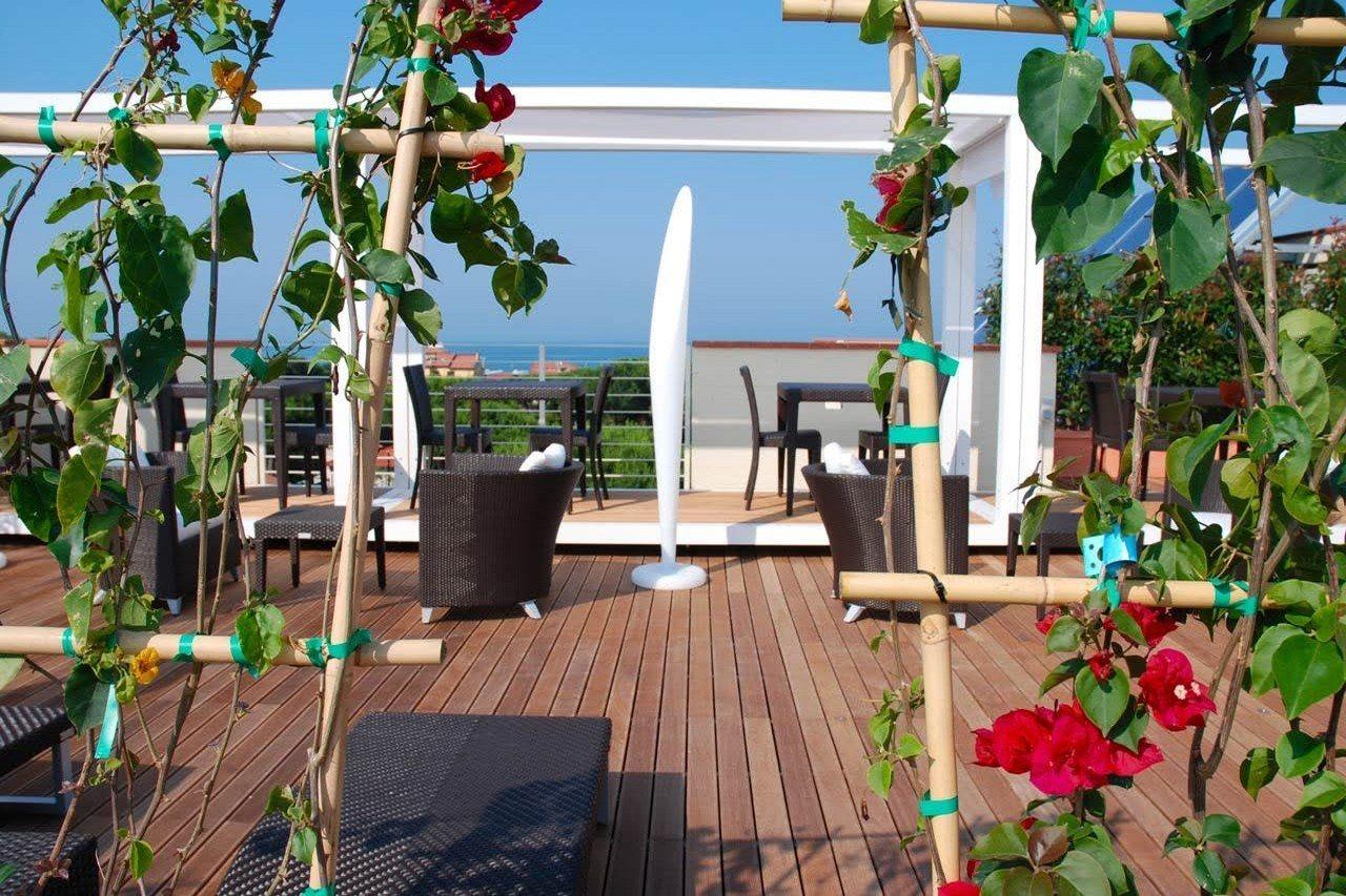 Zen Hotel Versilia مارينا دي بييتراسانْت المظهر الخارجي الصورة