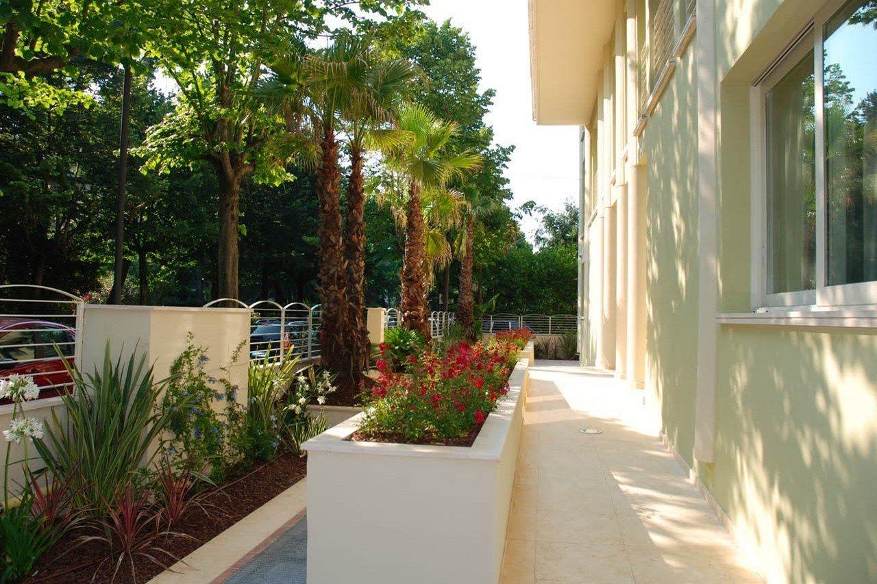 Zen Hotel Versilia مارينا دي بييتراسانْت المظهر الخارجي الصورة