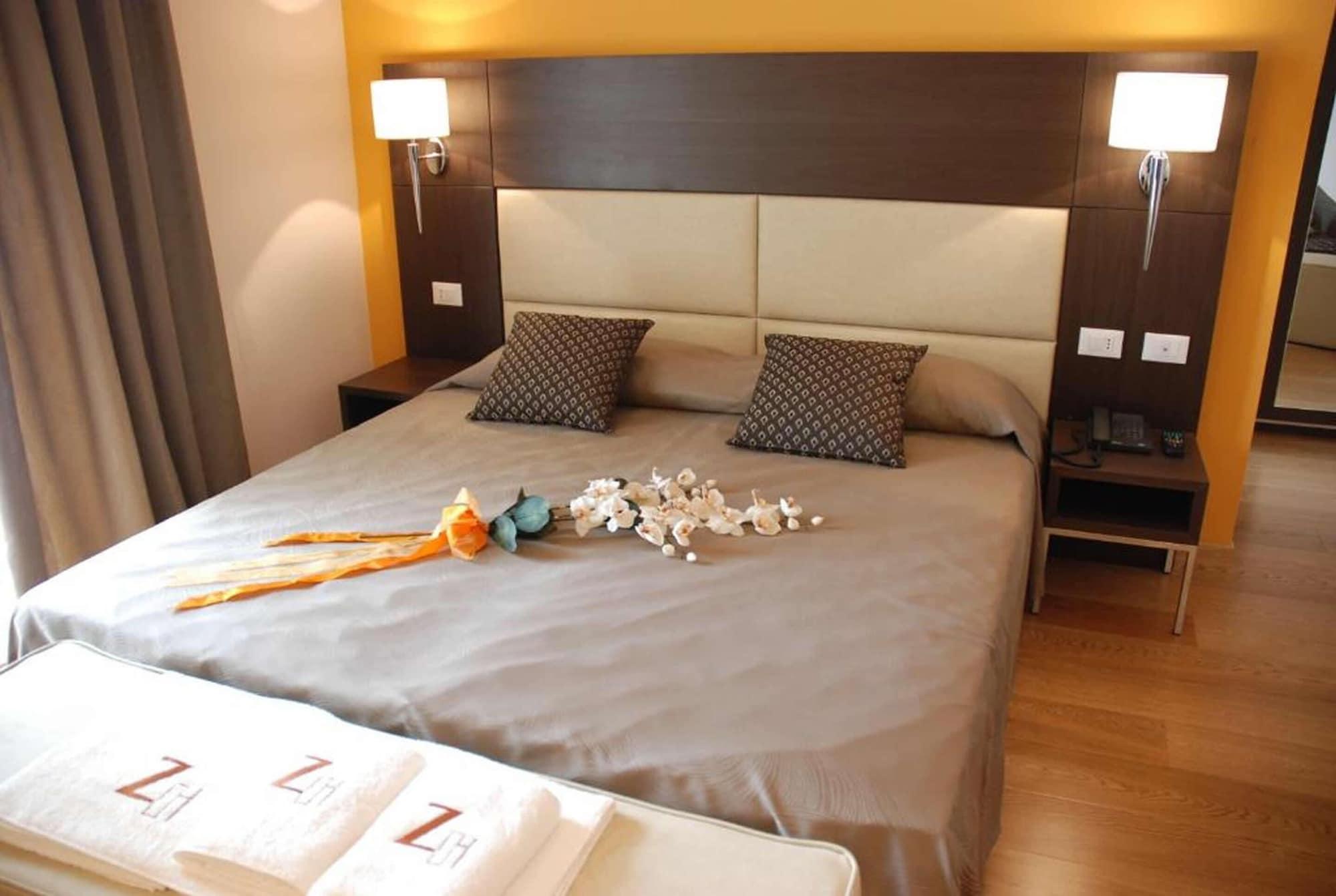 Zen Hotel Versilia مارينا دي بييتراسانْت المظهر الخارجي الصورة