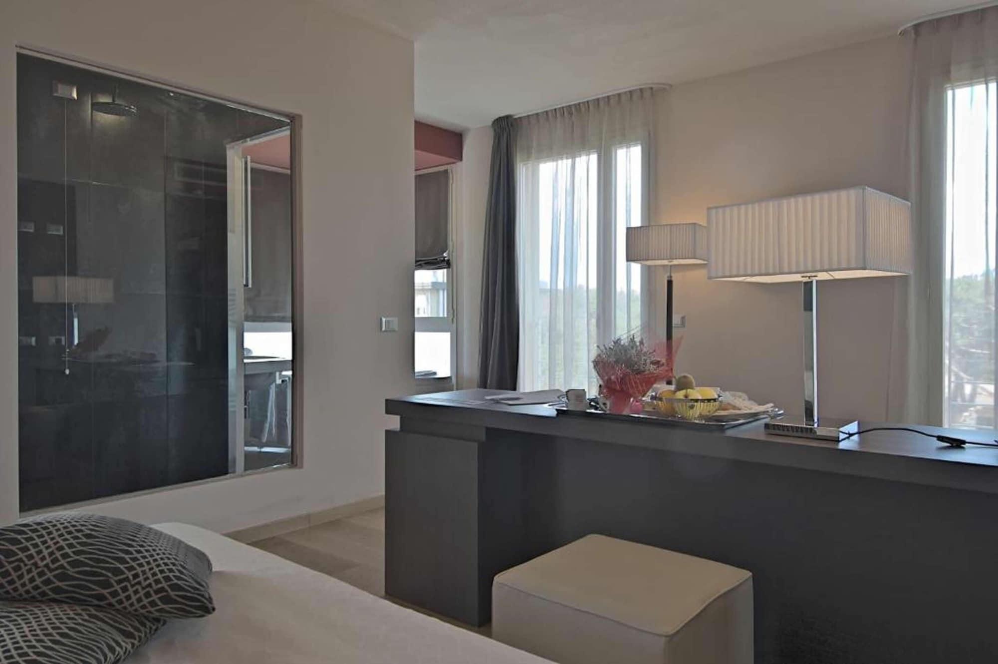 Zen Hotel Versilia مارينا دي بييتراسانْت المظهر الخارجي الصورة
