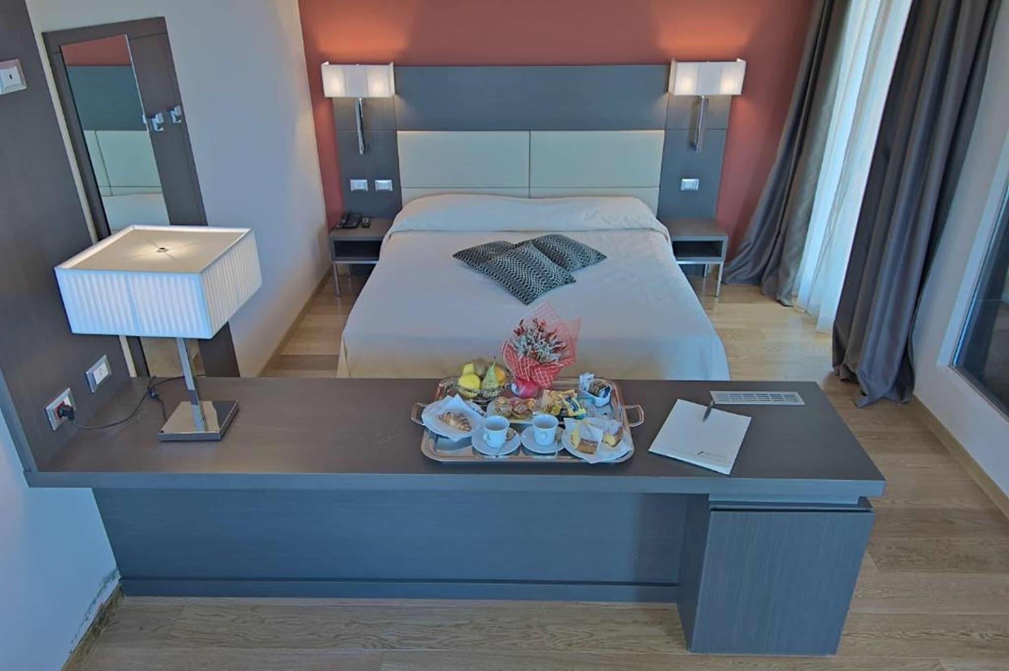 Zen Hotel Versilia مارينا دي بييتراسانْت المظهر الخارجي الصورة
